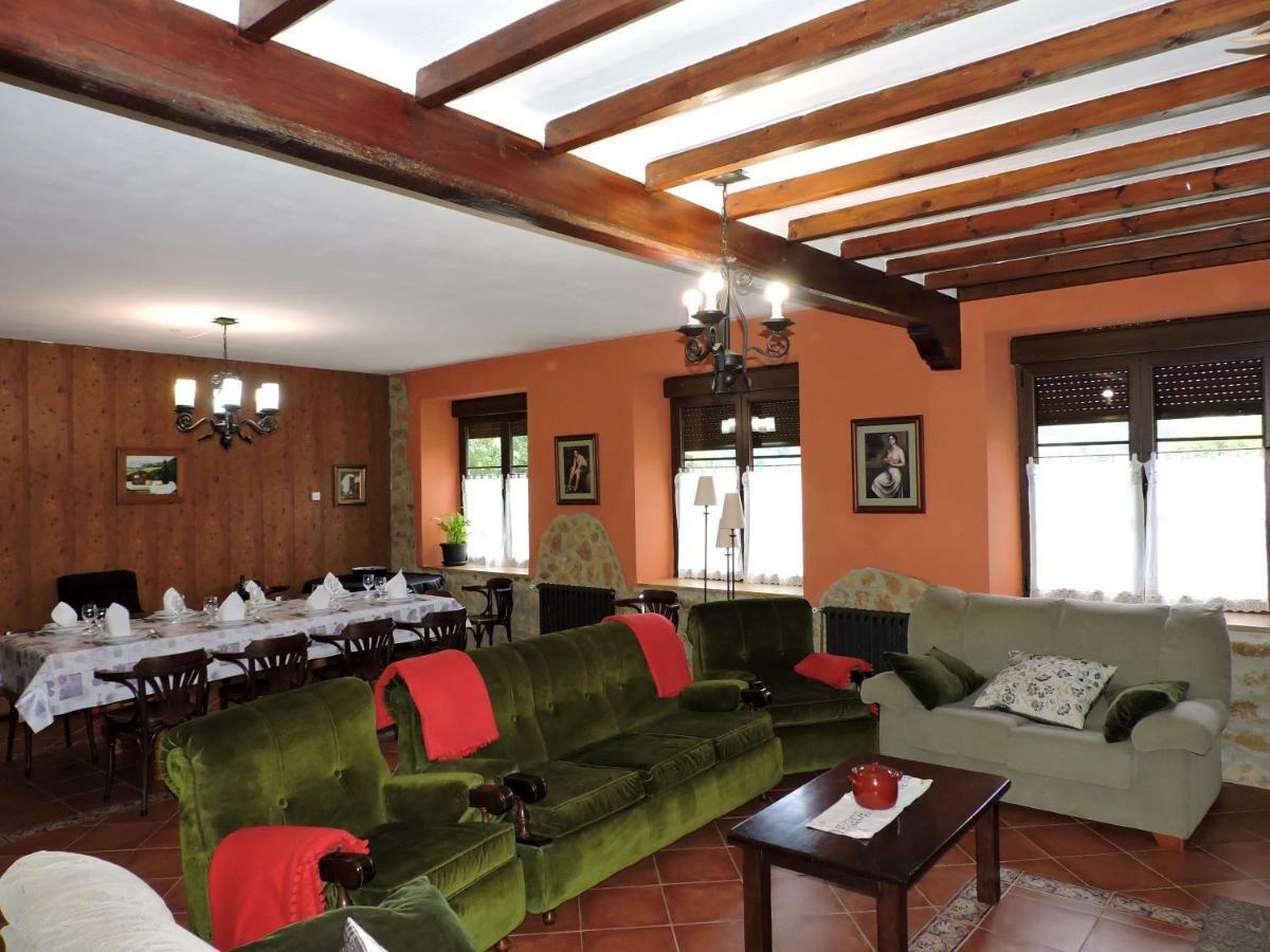 La Escuela De Ferienhaus